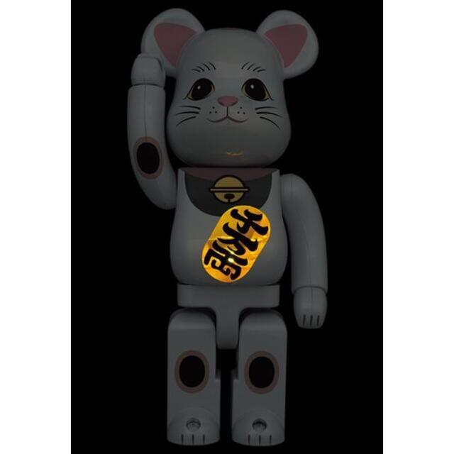 MEDICOM TOY(メディコムトイ)のBE@RBRICK 招き猫 白メッキ 発光 400％ ベアブリック 2個セット エンタメ/ホビーのフィギュア(その他)の商品写真