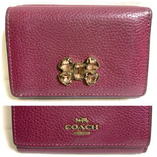 コーチ(COACH)のCOACH コーチ 三つ折り財布 ボルドー ビジュー かわいい オシャレ 機能的(財布)