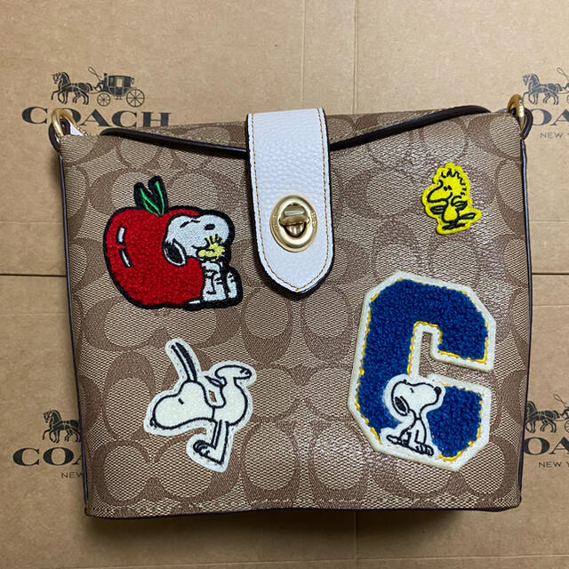 【土日限定】coach × スヌーピー　ショルダーバッグ