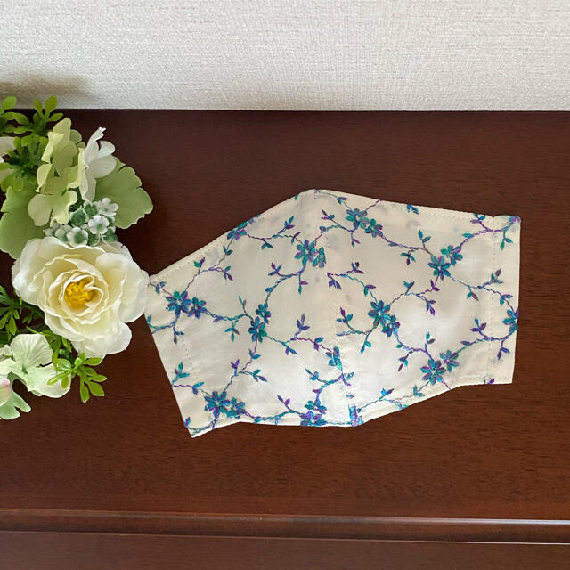 レース刺繍 ストライプ 花柄 インナーマスク 抗ウイルス クレンゼ 4枚セット ハンドメイドのファッション小物(その他)の商品写真