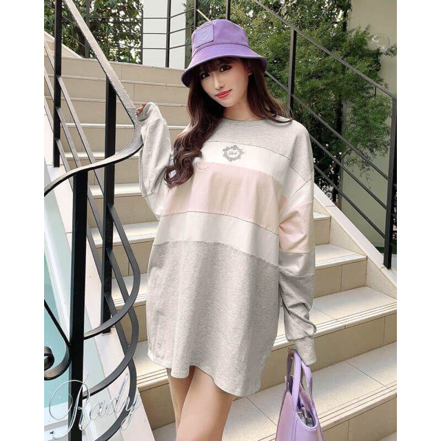 Rady rady レディー 新品タグ付き 新作完売品❤️ラインロングTシャツ