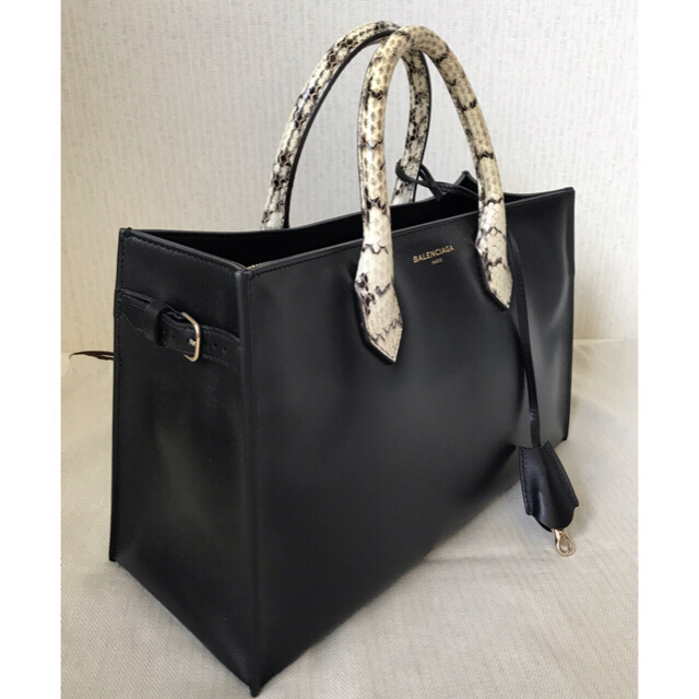 BALENCIAGA BAG(バレンシアガバッグ)の😊BALENCIAGA  バレンシアガ👜BAG レディースのバッグ(ハンドバッグ)の商品写真