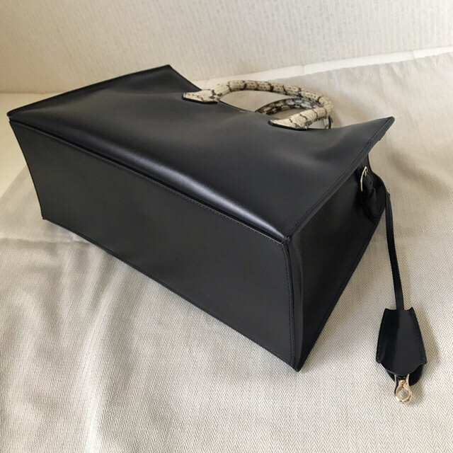 BALENCIAGA BAG(バレンシアガバッグ)の😊BALENCIAGA  バレンシアガ👜BAG レディースのバッグ(ハンドバッグ)の商品写真