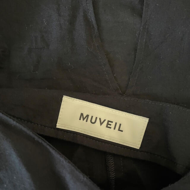 MUVEIL WORK(ミュベールワーク)のミュベール muveil シフォン　ワンピース パイナップル柄 フリル   レディースのワンピース(ひざ丈ワンピース)の商品写真