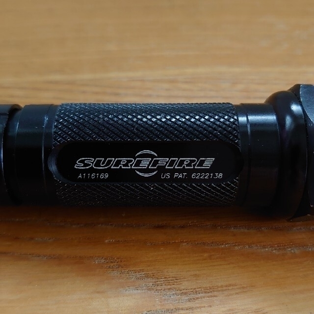 SUREFIRE(シュアファイア)のSUREFIRE 6P LED surefire SF123A スポーツ/アウトドアのアウトドア(ライト/ランタン)の商品写真