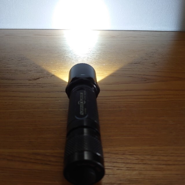 SUREFIRE(シュアファイア)のSUREFIRE 6P LED surefire SF123A スポーツ/アウトドアのアウトドア(ライト/ランタン)の商品写真