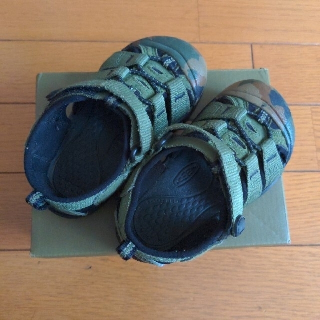 KEEN(キーン)のKEEN　サンダル キッズ/ベビー/マタニティのキッズ靴/シューズ(15cm~)(サンダル)の商品写真