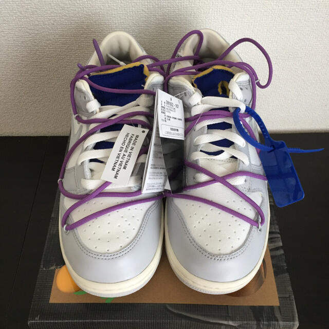 NIKE(ナイキ)の‼️マサムネ様専用‼️OFF-WHITE NIKE DUNK LOW 27.5 メンズの靴/シューズ(スニーカー)の商品写真