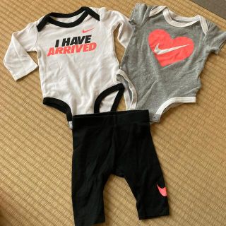 ナイキ(NIKE)のklRa様専用　NIKE半袖長袖ロンパース&パンツ3点セット　70(ロンパース)