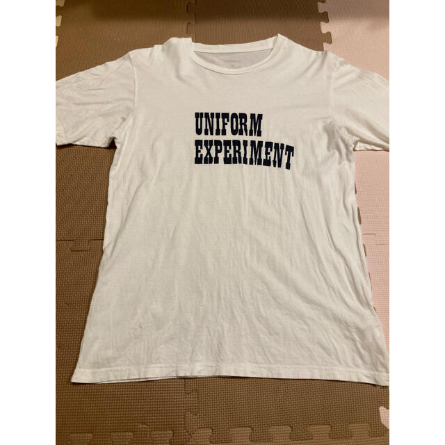 uniform experiment(ユニフォームエクスペリメント)のuniform experiment Tシャツ ユニフォームエクスペリメント メンズのトップス(Tシャツ/カットソー(半袖/袖なし))の商品写真