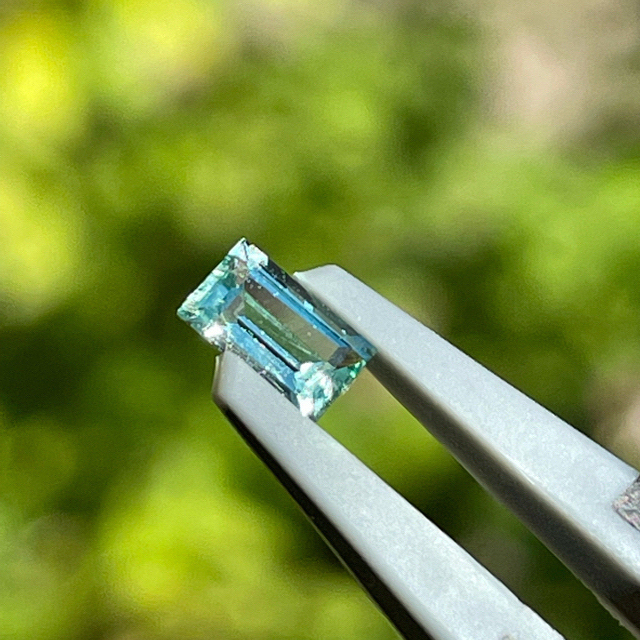 グリーンベリル　0.25ct   ルース ハンドメイドの素材/材料(各種パーツ)の商品写真