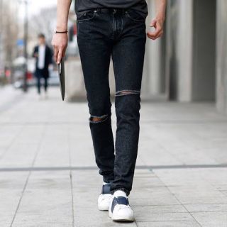 サンローラン(Saint Laurent)のSAINT LAURENT ニークラッシュ ダメージ デニム ジーンズ 26 (デニム/ジーンズ)