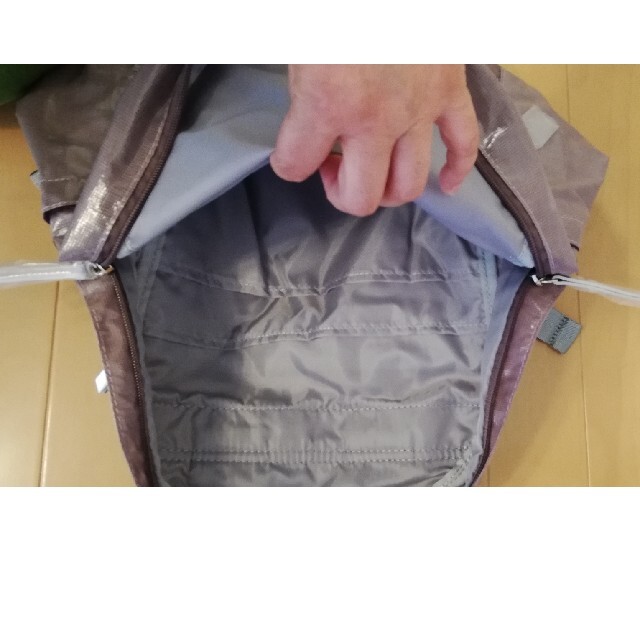 FELISSIMO(フェリシモ)のフェリシモ　大人カラーのポケッタブル軽量バックパック　リュック レディースのバッグ(リュック/バックパック)の商品写真