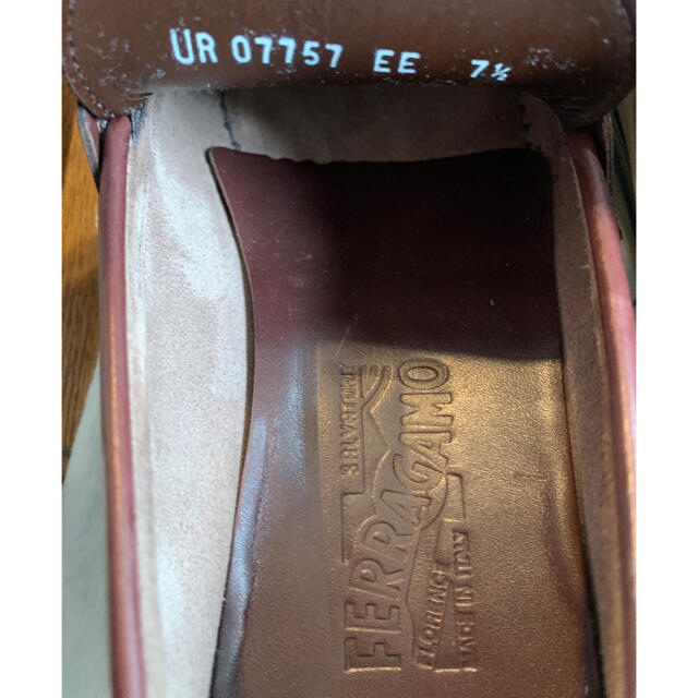 Ferragamo(フェラガモ)のTMN様専用　本物　フェラガモ 茶 7 1/2 EE ラバーソール　 メンズの靴/シューズ(ドレス/ビジネス)の商品写真