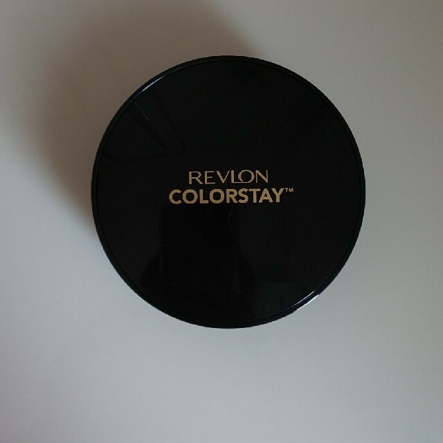 REVLON(レブロン)のレブロン カラーステイ クッションファンデーション コスメ/美容のベースメイク/化粧品(ファンデーション)の商品写真