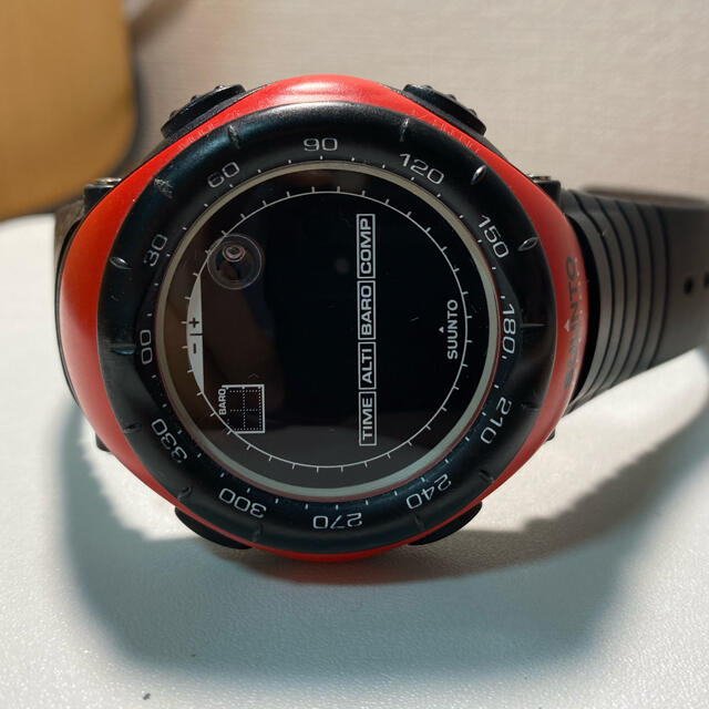 SUUNTO(スント)の【美品】SUUNTO スントVector ベクター red メンズの時計(腕時計(デジタル))の商品写真