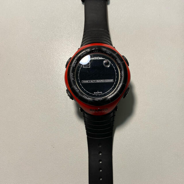 SUUNTO(スント)の【美品】SUUNTO スントVector ベクター red メンズの時計(腕時計(デジタル))の商品写真