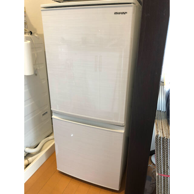 SHARP - 美品 SHARP SJ-D14F-W 2020年製 冷蔵庫の通販 by N's shop
