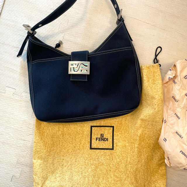 【売り切り御免!】 FENDI ハンドバッグ FENDI - ハンドバッグ 【売り切り御免!】 FENDI ハンドバッグ FENDI - ハンドバッグ