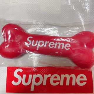 シュプリーム(Supreme)のsupreme Dog Bone 犬用おもちゃ(犬)