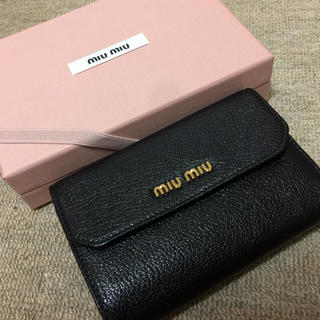 【未使用品】miumiu マドラスマルチカラー折りたたみ財布
