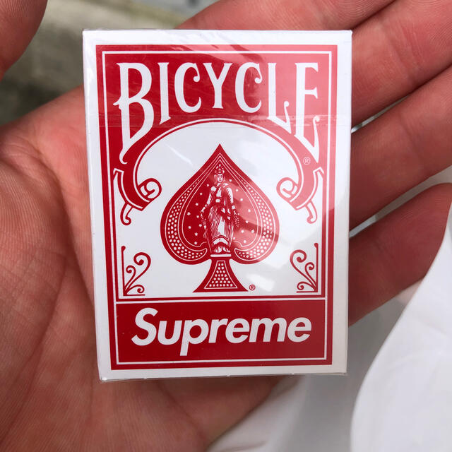 Supreme(シュプリーム)の送料込　supreme トランプ エンタメ/ホビーのテーブルゲーム/ホビー(トランプ/UNO)の商品写真