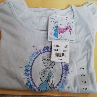 ユニクロ(UNIQLO)のアナと雪の女王　エルサ　110　新品　ライトブルー　UNIQLO　新品　未使用(Tシャツ/カットソー)