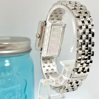 ファッション小物238 グッチ時計　レディース腕時計　スクエア　人気　サファイアカットガラス