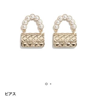 シャネル(CHANEL)のシャネル マトラッセ モチーフ ピアス ゴールド パール(ピアス)