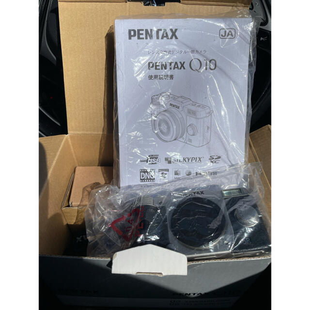 PENTAX(ペンタックス)の美品　レトロカメラ　PENTAX Q10 スマホ/家電/カメラのカメラ(デジタル一眼)の商品写真