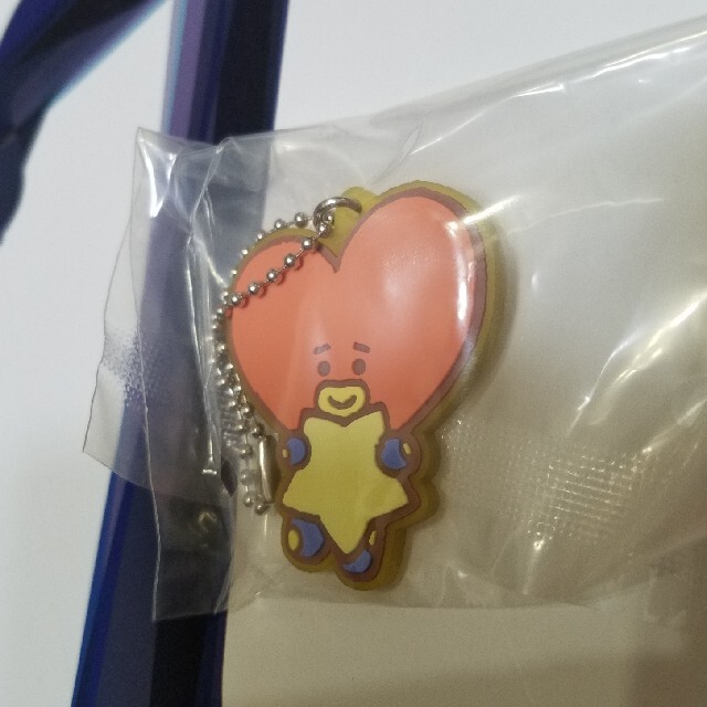 防弾少年団(BTS)(ボウダンショウネンダン)のBT21 一番くじ　TATA 　星のチャーム エンタメ/ホビーのおもちゃ/ぬいぐるみ(キャラクターグッズ)の商品写真