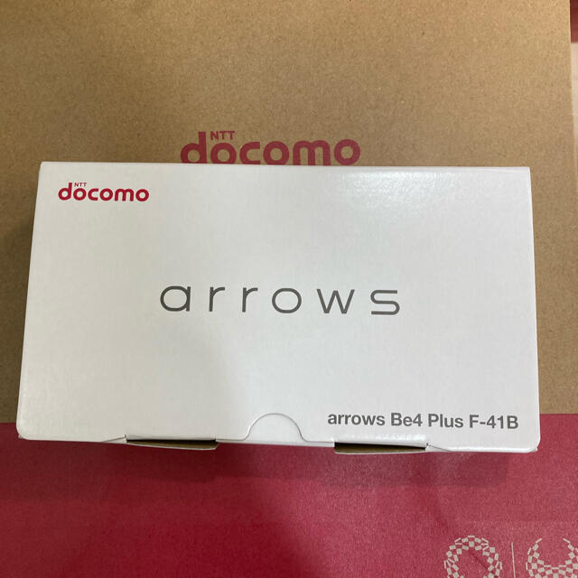 富士通(フジツウ)のarrows Be4 plus F-41B スマホ/家電/カメラのスマートフォン/携帯電話(スマートフォン本体)の商品写真