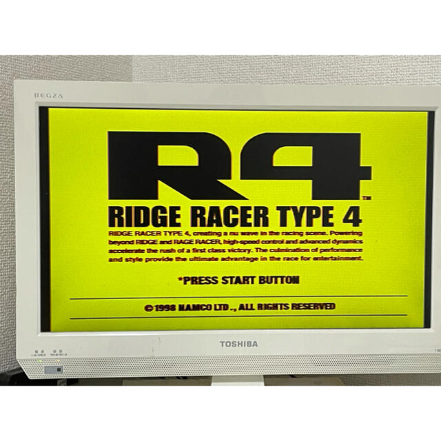 PlayStation(プレイステーション)のR4-RIDGE RACER TYPE4- プレイステーション エンタメ/ホビーのゲームソフト/ゲーム機本体(家庭用ゲームソフト)の商品写真