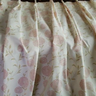 ローラアシュレイ(LAURA ASHLEY)のシャーロット様専用、ローラアシュレイ カーテン　エリン(カーテン)