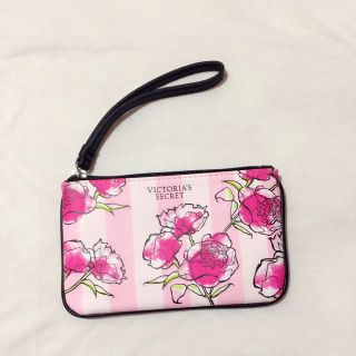 ヴィクトリアズシークレット(Victoria's Secret)の【週末セール♡【未使用 新品】Victoria's Secret フラットポーチ(ポーチ)