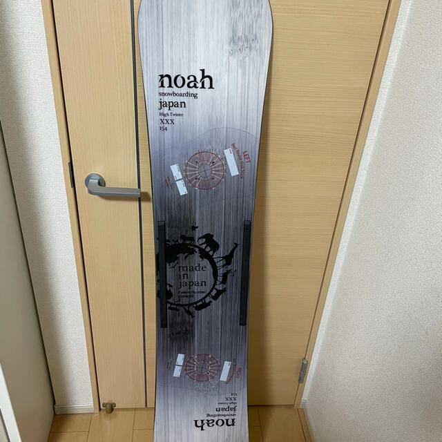 OGASAKA(オガサカ)のスノーボード ノア Noah HighTwisterXXX154cm 19-20 スポーツ/アウトドアのスノーボード(ボード)の商品写真