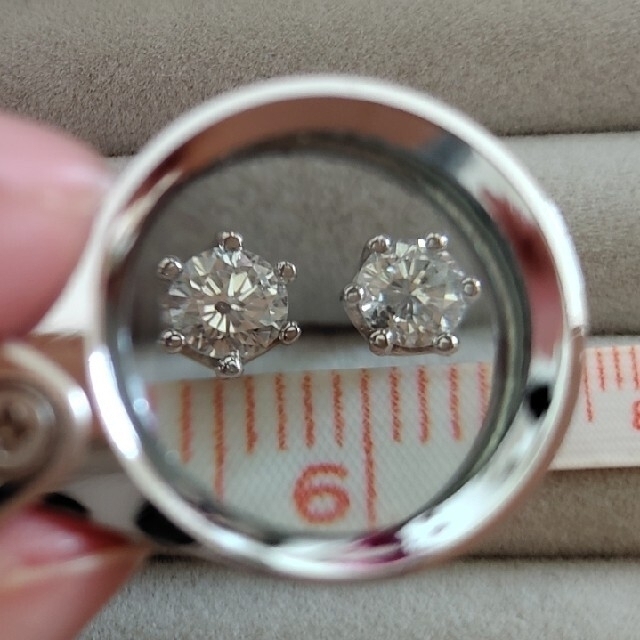 ダイヤピアス 0,50ct Pt900 キャッチPt850 大粒 ミルククラウン レディースのアクセサリー(ピアス)の商品写真