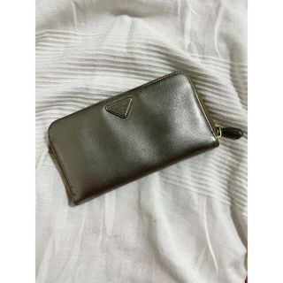 プラダ(PRADA)のPRADA シルバー　長財布　(財布)