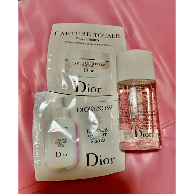 Dior(ディオール)のDior  スノー　化粧水+美容液　カプチュール コスメ/美容のスキンケア/基礎化粧品(化粧水/ローション)の商品写真