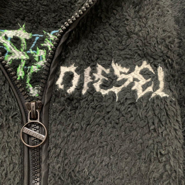 DIESEL(ディーゼル)の【KAN様専用】ロゴ ボア フリース ジャケット ブルゾン メンズのジャケット/アウター(ブルゾン)の商品写真