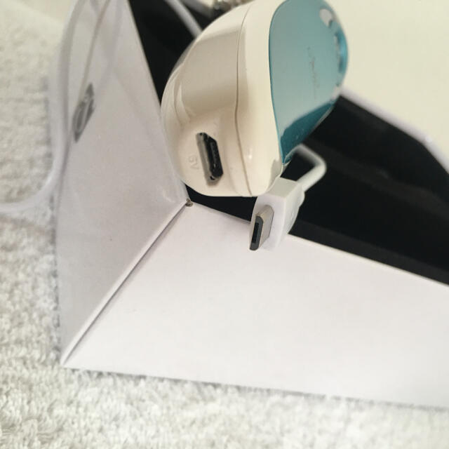 V-ROLL Vロール EMS 美顔器 V-ROLL Vロール EMS 美顔器