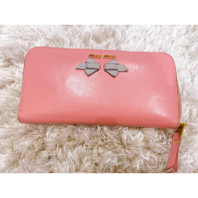 本物美品！元値70000円 miumiu リボン マドラスレザー 長財布 - 財布