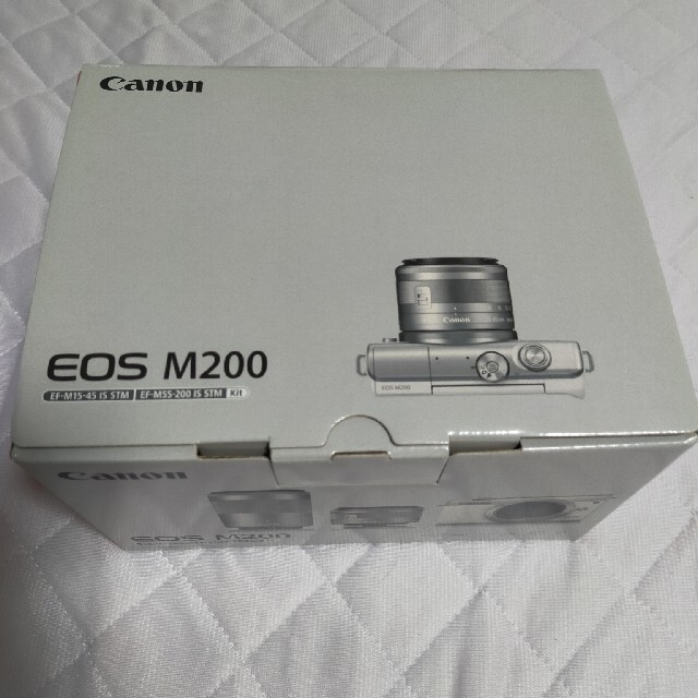 CANON　EOS M200　ダブルレンズキット