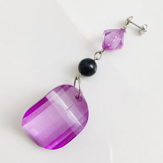 Vintage ＊ acryl purple single pierce(ピアス)
