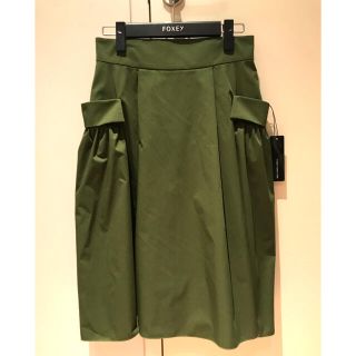 フォクシー(FOXEY)のフォクシー  スカート　ワンピース　緑　グリーン　新品(ひざ丈スカート)