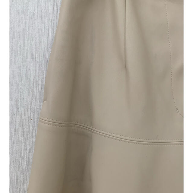 KBF(ケービーエフ)のKBF フェイクレザー　フレアスカート レディースのスカート(ロングスカート)の商品写真