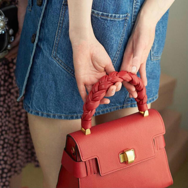 ミュウミュウ miumiu マドラス ミュウクリック ショルダーバッグ