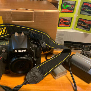 ニコン(Nikon)のD300 シャッター数4000(デジタル一眼)