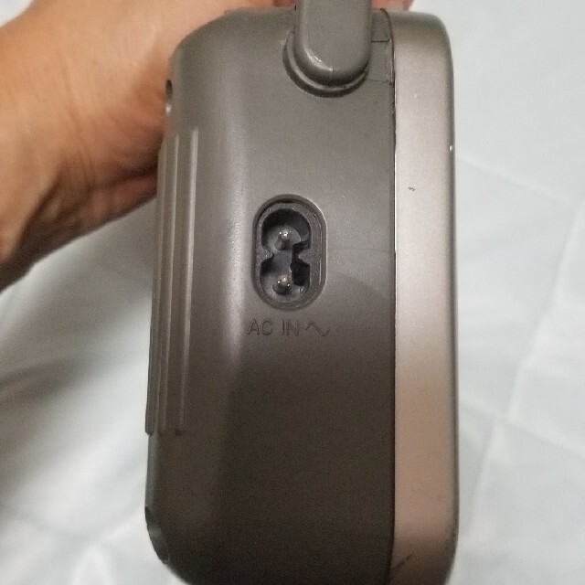 Panasonic(パナソニック)の【注意:ジャンク品出品】パナソニック ワイドFM対応 AM・FMラジオ RF-2 スマホ/家電/カメラのオーディオ機器(ラジオ)の商品写真