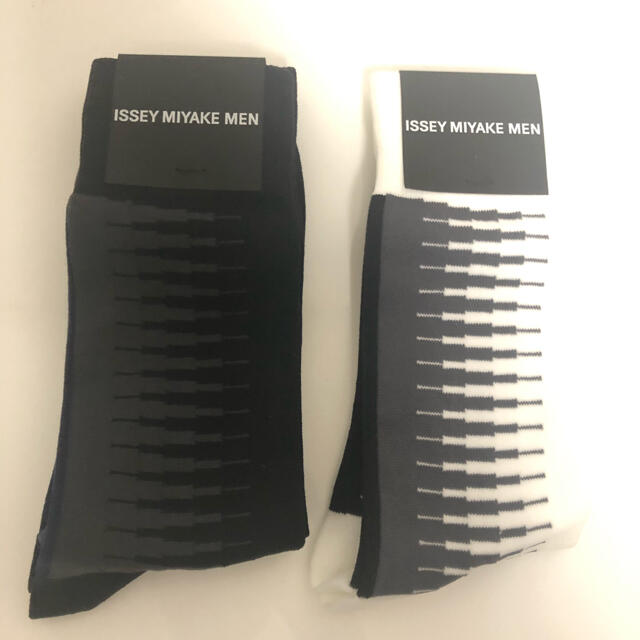 ISSEY MIYAKE(イッセイミヤケ)のISSEY MIYAKE MEN 靴下 メンズのメンズ その他(その他)の商品写真